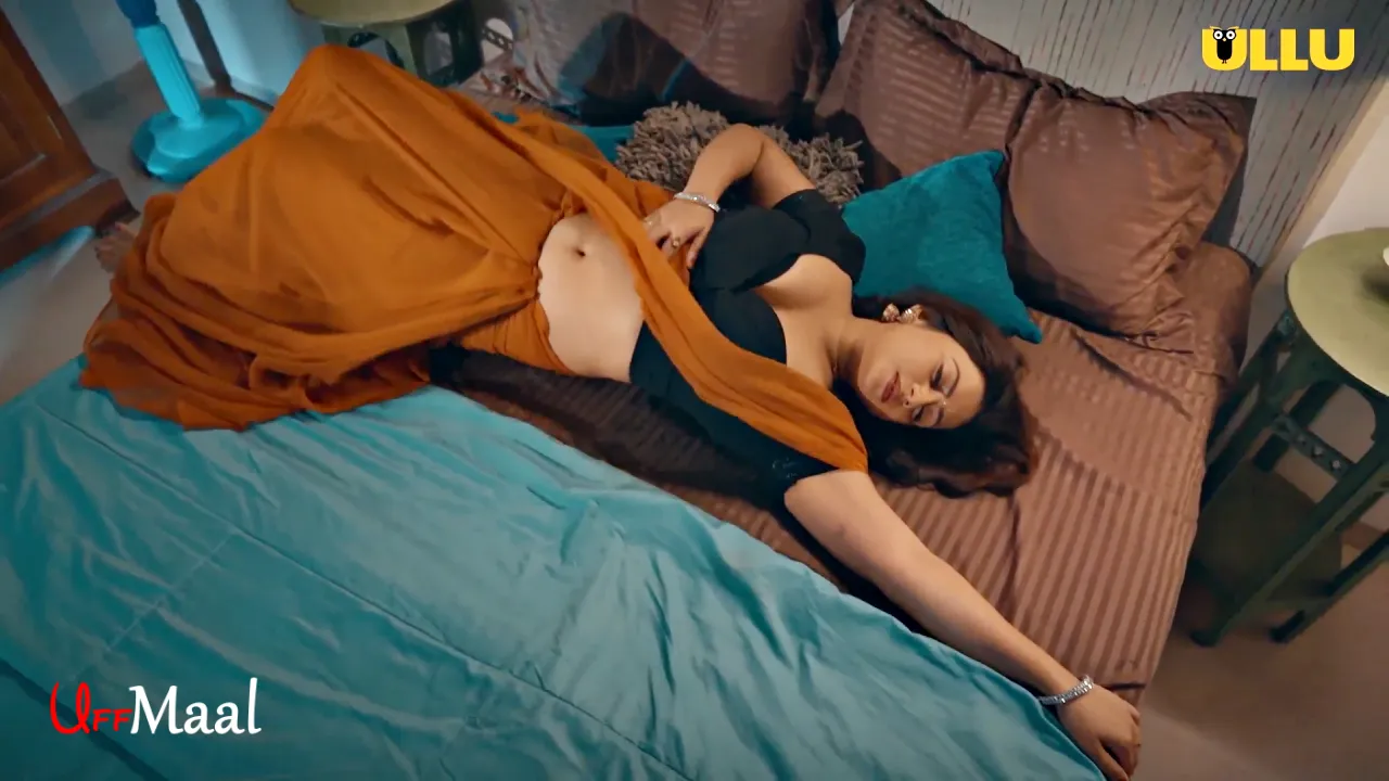 Happy Ending 8 Priyanka Halder While sleeping in Saree Happy Ending Ullu Web Series